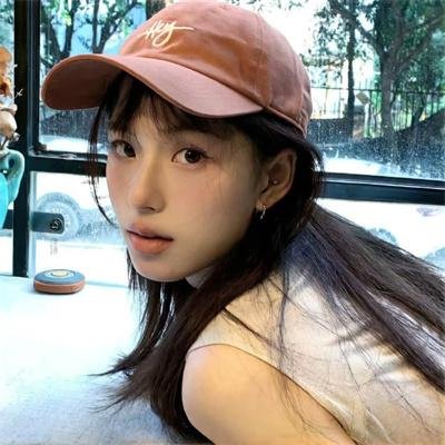 花落水流红